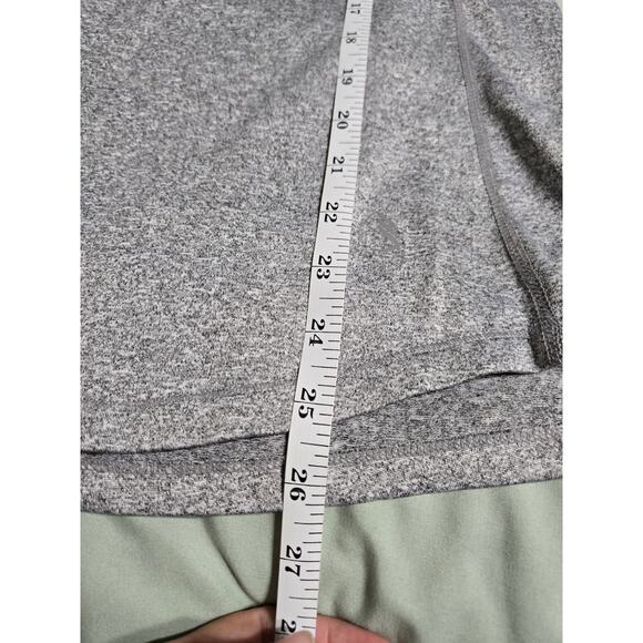 Icyzone medium women's grey athletic tank top with built in sports bra - Picture 7 of 7